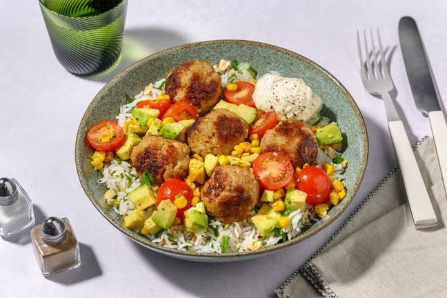 Meksikanske svinekjøttboller og avokadosalsa
