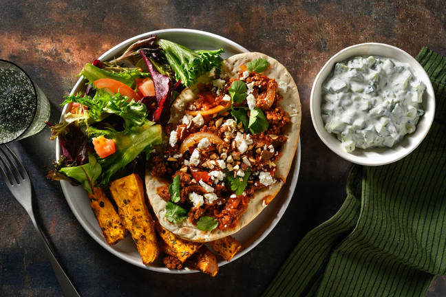 Tyrkisk flatbrød med krydret kjøttdeig