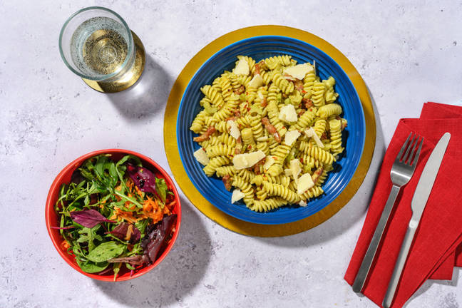 Swift Bacon Pesto Fusilli