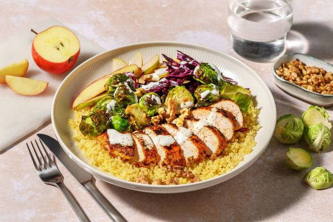 Bowl på ugnsrostad kyckling och brysselkål