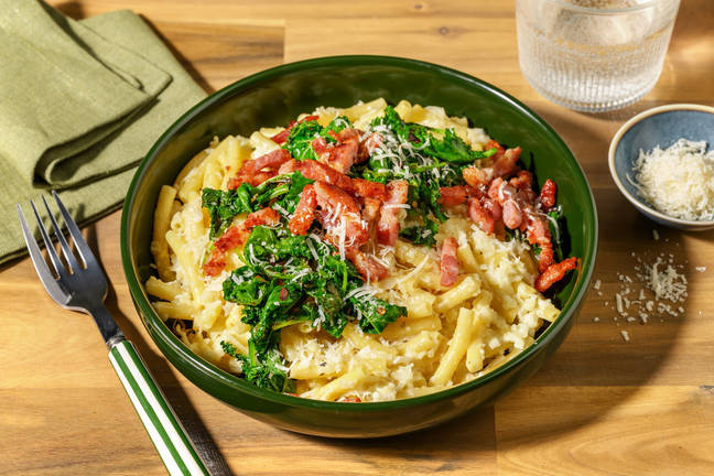 Cremet bacon- og ostemakaroni