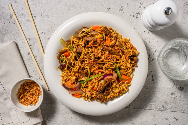 Stir-fry met biefstukreepjes en volkoren noedels