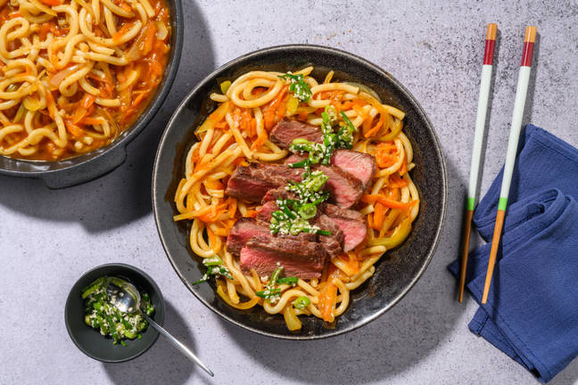 Steak vom Weiderind auf Udon-Nudeln