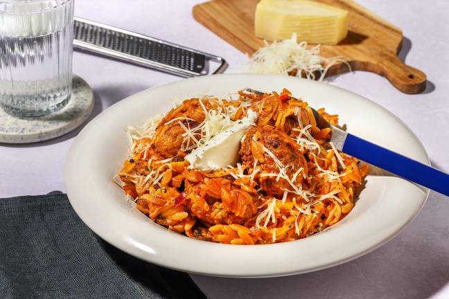 Orzo met gehaktballetjes met köftekruiden