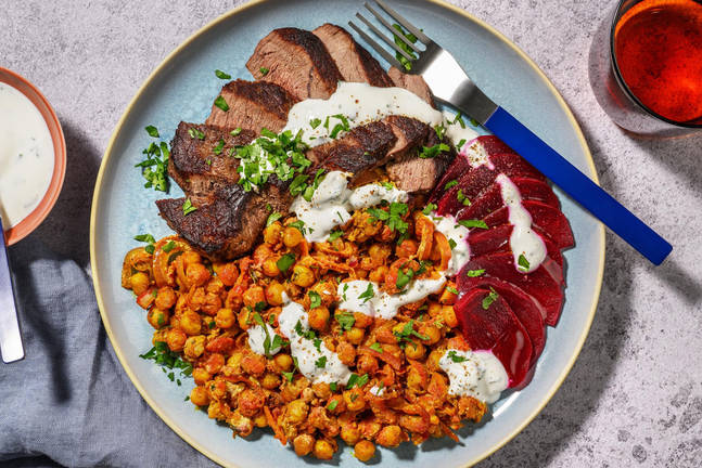 Rote-Beete-Salat mit Hüftsteak vom Weiderind