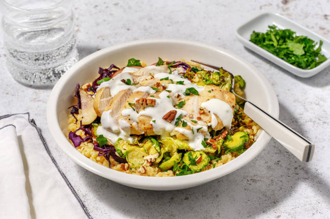 Ovnsbakt kylling- og rosenkålbowl