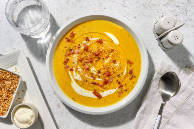 Sopa templada de zanahoria con bacon