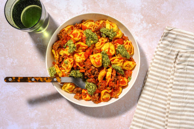 Varmende tortelloni- og kjøttdeigsgryte