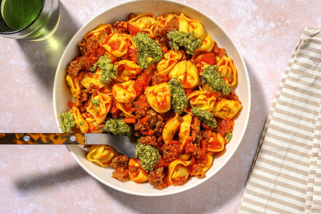 Värmande tortelloni- och nötfärsgryta