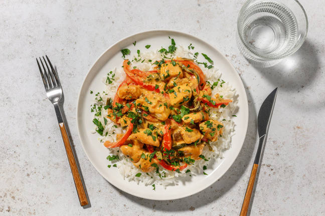 Chicken in Smoky Stroganoff-Style Sauce