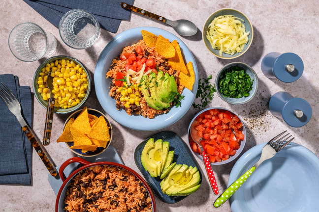 Familie Tex-Mex-avond: Burritobowl met tortillachips