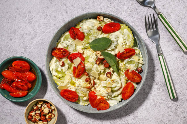 Ravioli ai carciofi spinosi d'Albenga e salsa al caprino