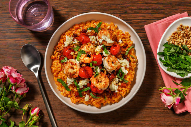 Caprese-risotto med kongerejer og chorizo