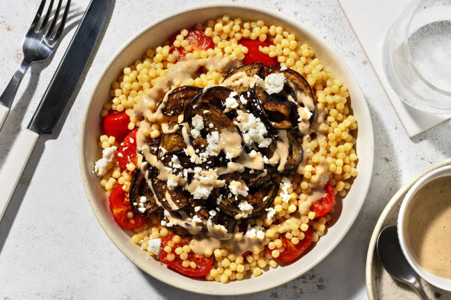 Bowl mediterranea di couscous perlato ai quattro sapori