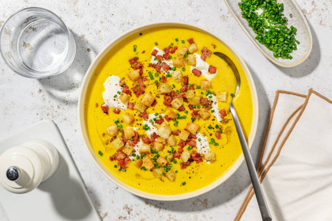 Sopa templada de zanahoria con bacon