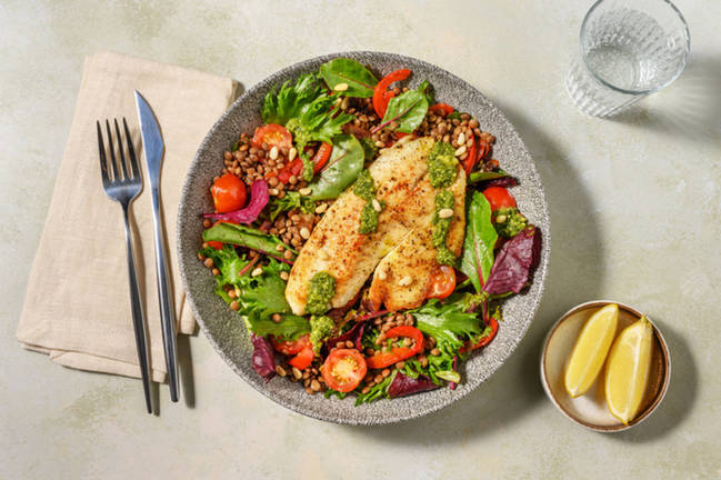 Zesty Fish & Charred Capsicum Lentil Salad