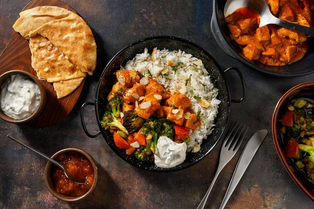 Chicken Korma Curry & Cheesy Flatbreads