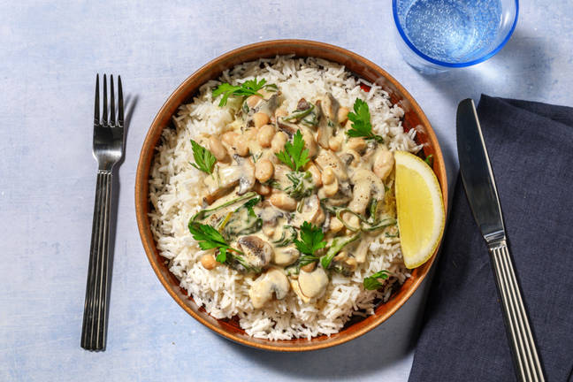 Fast Mushroom & Cannellini Bean Stroganoff