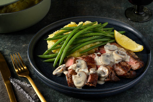 Pepper Steak & Creamy Mushroom Sauce