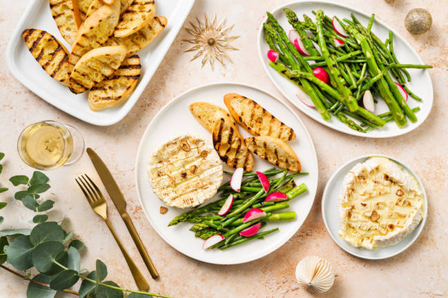Brie Festive Fondue & Green Veg Dippers 