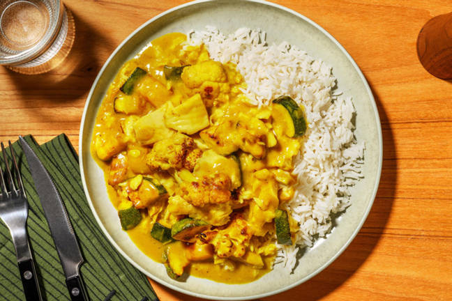 South Indian-Style Hoki & Cauliflower Curry
