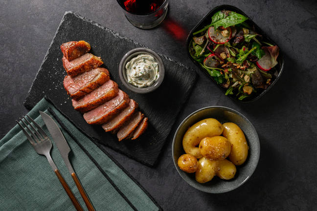 Pannestekt andebryst og gressløksaus