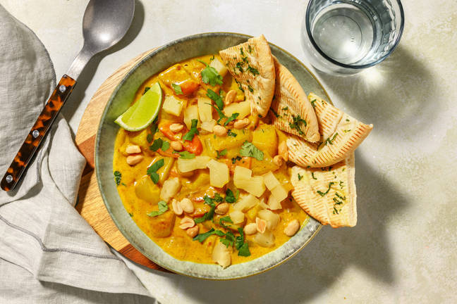 Thailändsk ananas- och grönsakscurry
