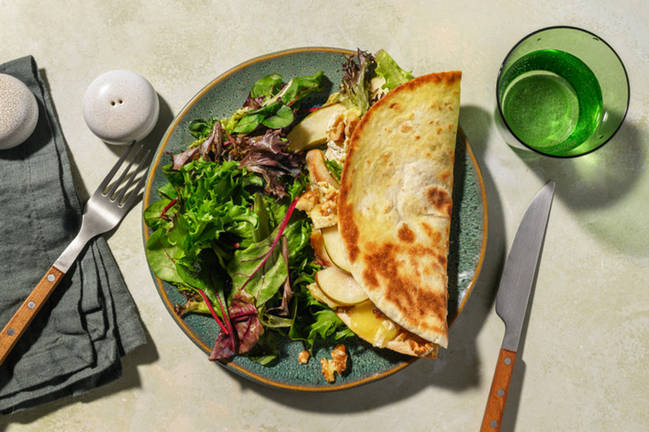 Piadina del contadino al brie fondente e pere