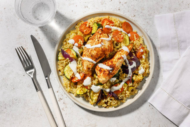 Ugnsbakad harissakyckling och grönsaker