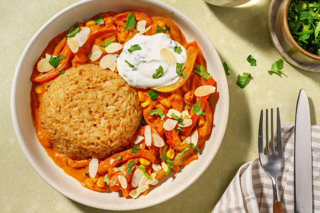 Curry au fenouil et sauce au yaourt à la coriandre