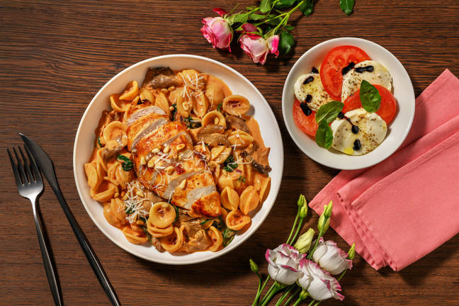 Italiensk "Marry me chicken"-pasta i svampsås