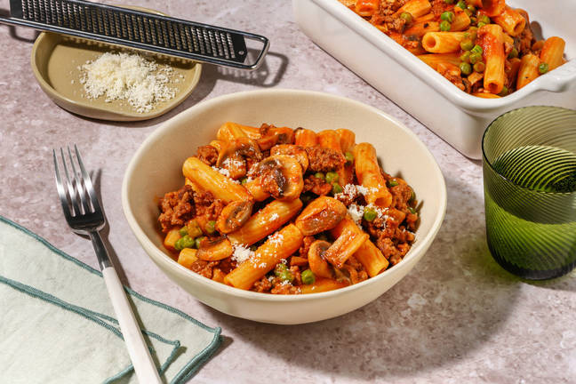 Speedy Harissa Beef Rigatoni