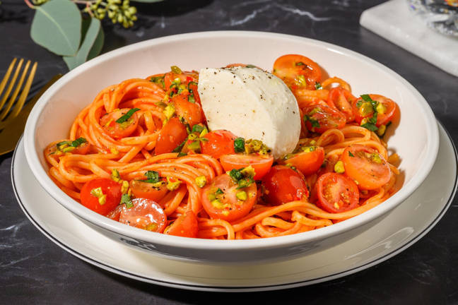 Pasta Bufala mit Pistazien und Kirschtomaten