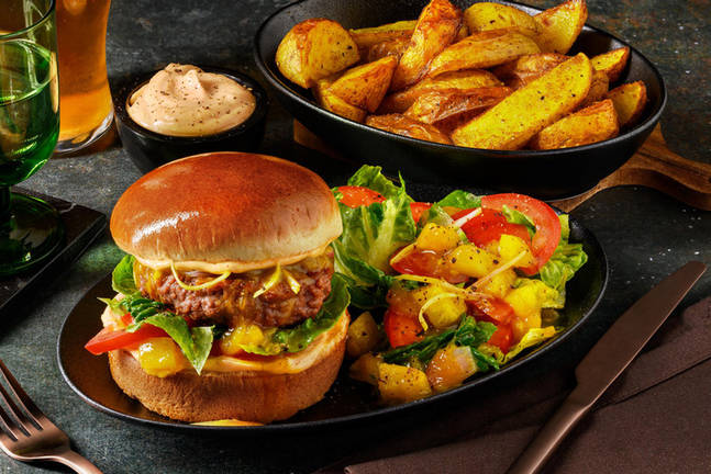 Beyond Meat Burger mit Mango-Chutney