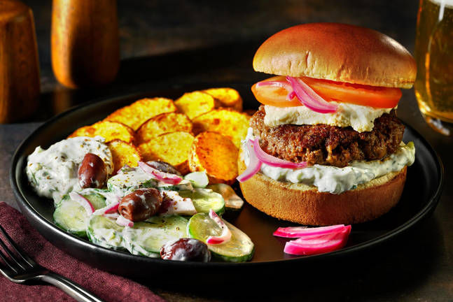 Bifteki Burger mit Hackfleisch vom Weiderind 