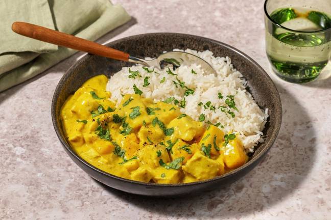 Poulet doré au curry-coco & mangue