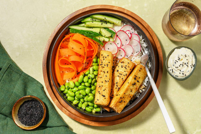 Settembre in bellezza - poké di tofu, edamame e ravanelli