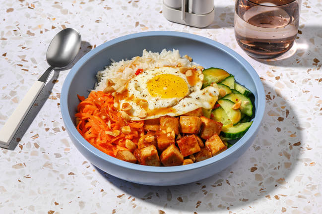 Bibimbap de tofu, sriracha & crudités