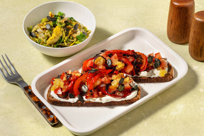 Bruschetta aux poivrons grillés & chèvre frais