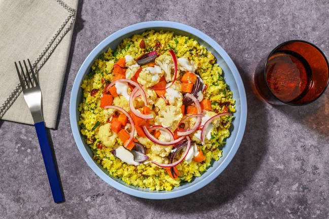 Taboulé de chou-fleur, cranberries & labneh