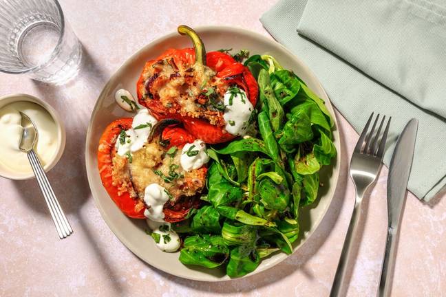 Poivron farci au quinoa, pesto & chèvre frais