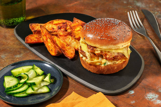 Smash burger con queso camembert francés