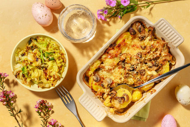 Cheesy Caramelised Onion and Mushroom Gratin
