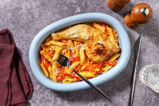 Cuisse de poulet rôtie & penne au pesto rosso