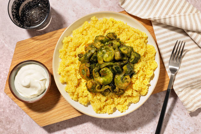 Crevettes, zhoug à la coriandre & courgettes