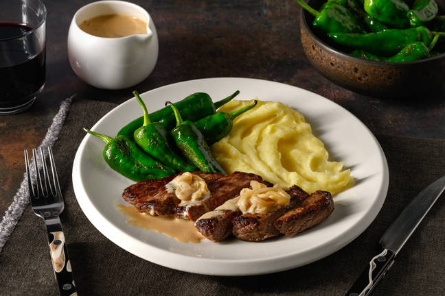 Entrecot a la francesa con salsa cremosa de cebolla