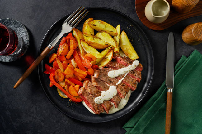 Entrecot de ternera con salsa casera de queso azul