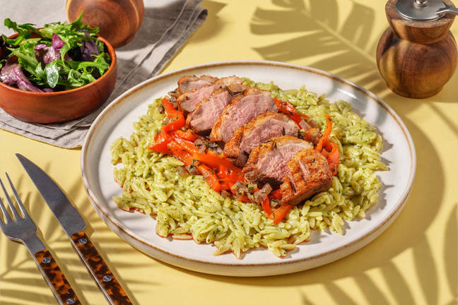 Canard nappé de pesto verde & salade