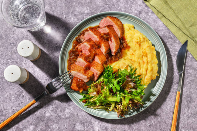 Canard au romarin, sauce échalote & figues
