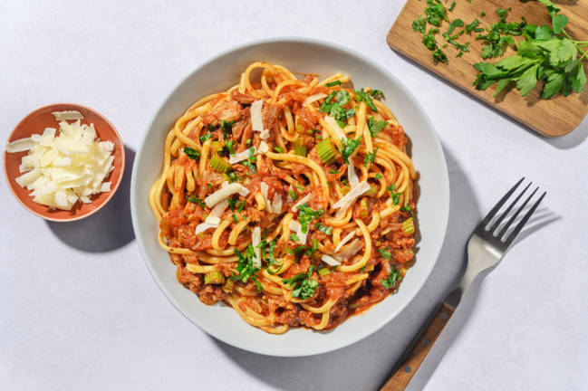 Linguine al ragù, bœuf effiloché & céleri
